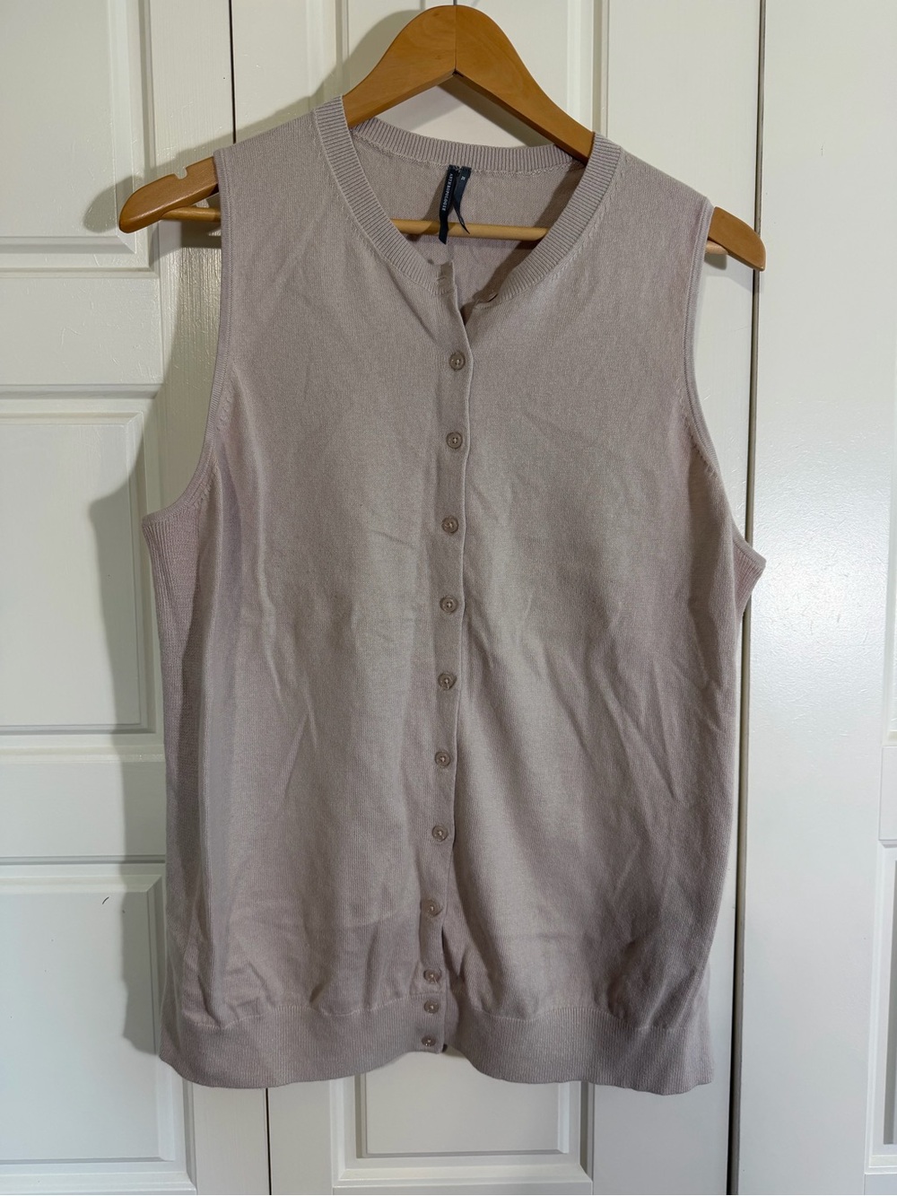 Cashmere blend sleeveless cardigan vest